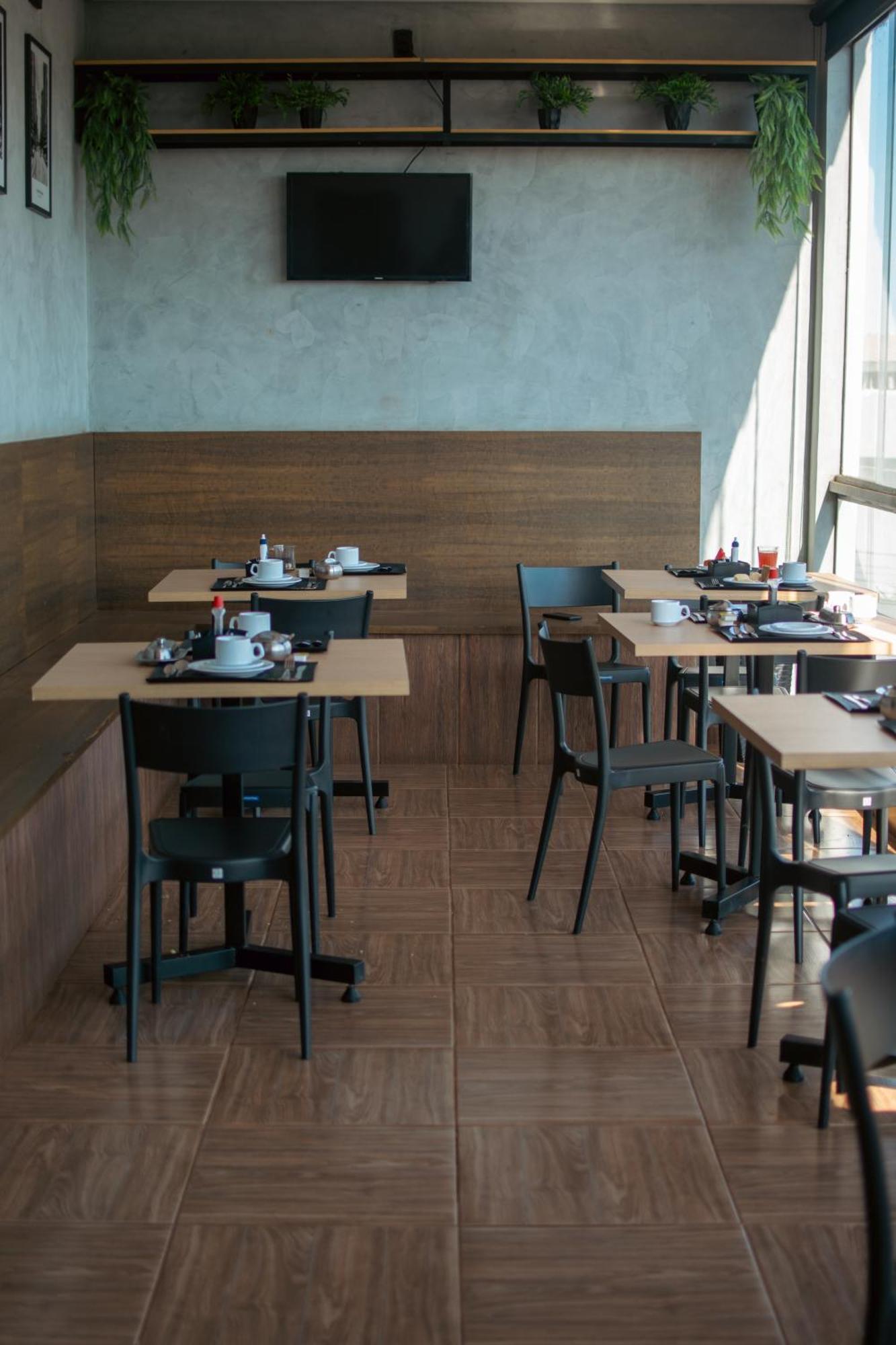 Pling Hotel Жатаі Екстер'єр фото